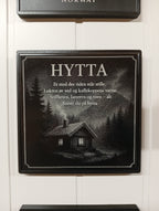 Dekor plate "HYTTA" - Lasergravert keramisk flis